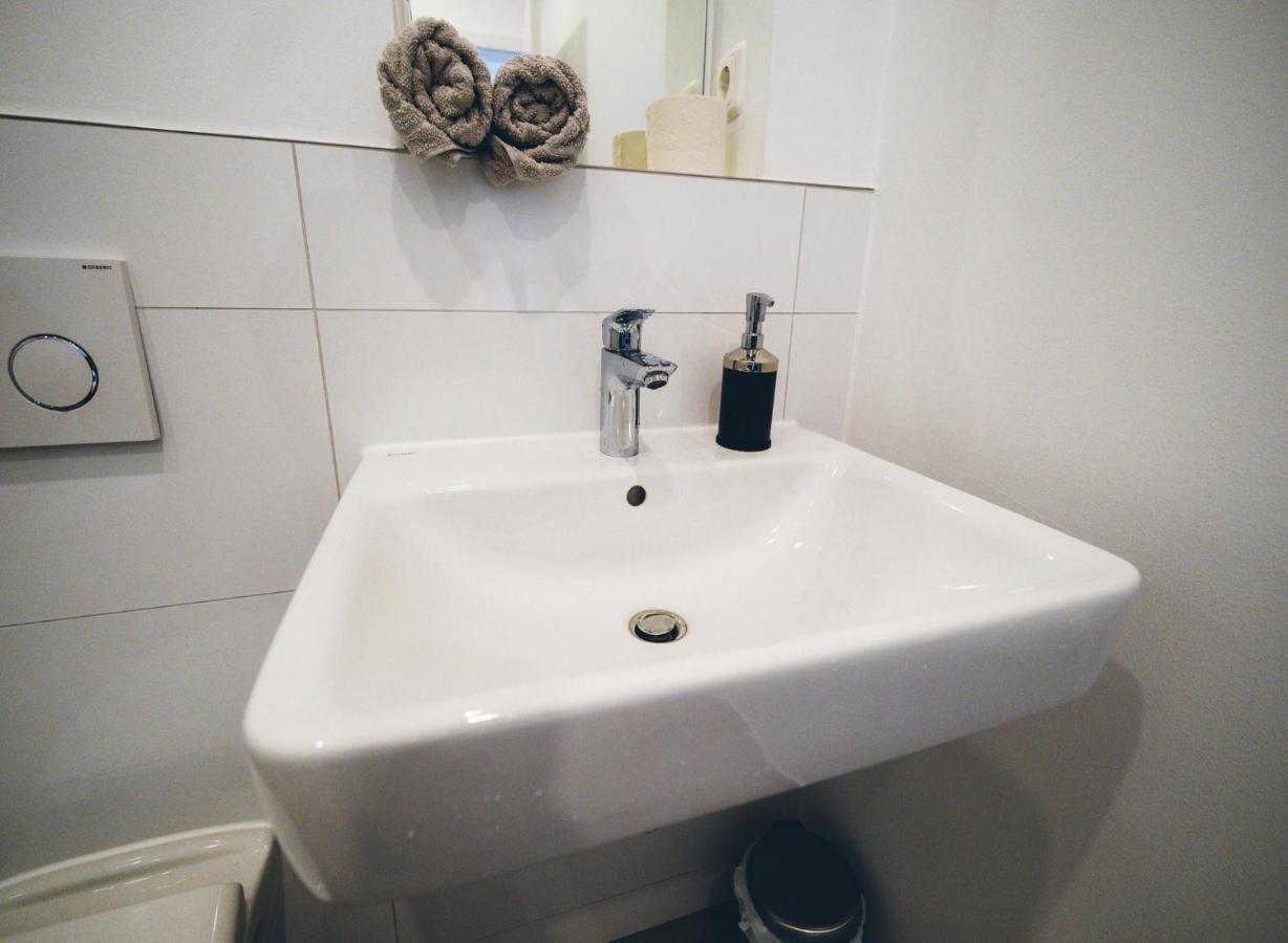 Main Boardinghouse Apartment Erlenbach am Main ภายนอก รูปภาพ
